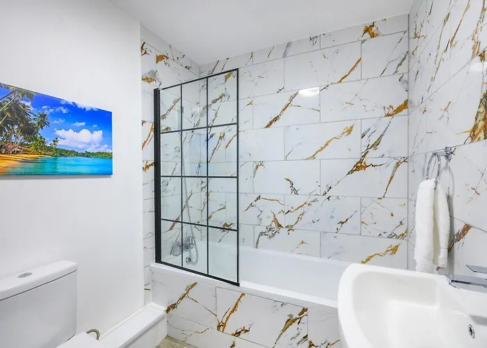 *rg7h*for Your Relaxed & Cosy Free Parking Homestay *